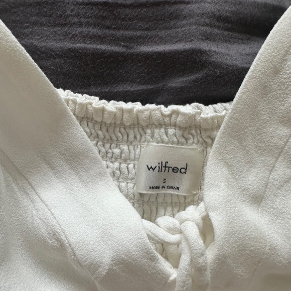 Aritzia Novella Blouse - Picture 2 of 3